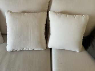 Lulu and Georgia decorative pillows (set of 2)