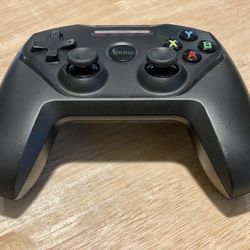 Steel Series Nimbus Blutooth Gaming Controller for iPhone/iPad/Apple TV/etc