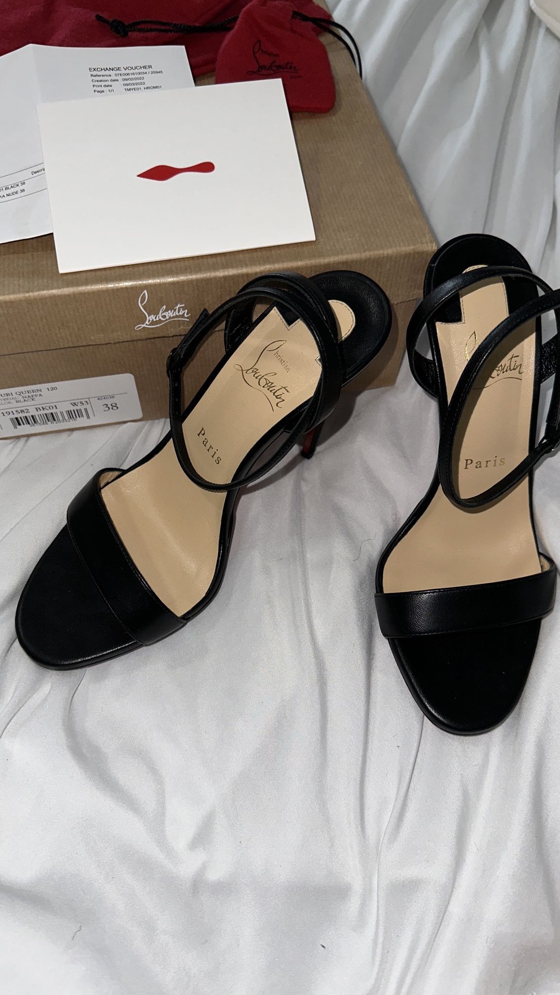 Christian Louboutin Loubi Queen Black