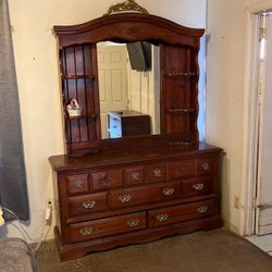 Queen Bedroom Set