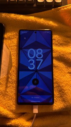 Google Pixel 6 (128GB) - Stormy Black  - Unlocked