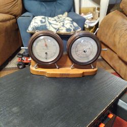 Late 40s Early 50s Ideal Airguide Desktop Barometer