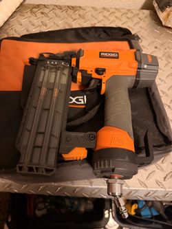 ridgid finish stapler with contractor bag