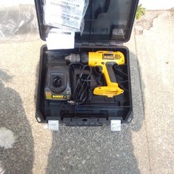 DeWalt Drill With Changer. No Battery. 