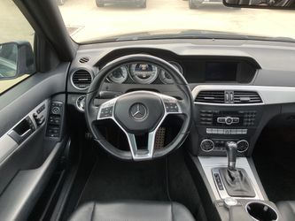 2014 Mercedes-Benz C-Class Thumbnail