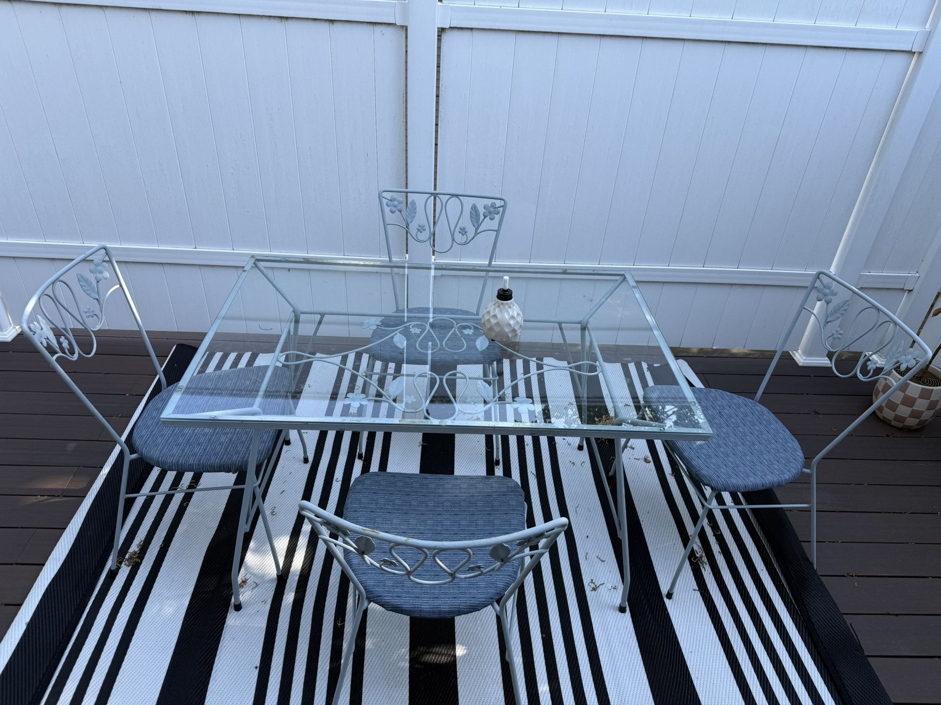 Outdoor Table and Chairs