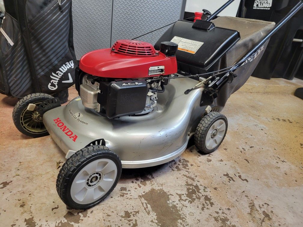 Honda Self Propelled Lawn Mower 