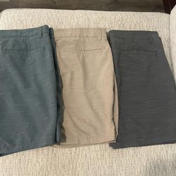 APT.9 Men’s Shorts 