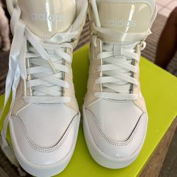 NEW-Adidas Women’s Sneakers