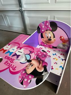 Minnie Mouse Desk