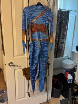 Kids avatar costume probably fits med/large