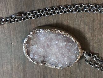 Large amethyst druzy