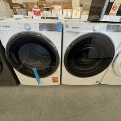 Whirlpool Front Load Washer And Gas Dryer Set