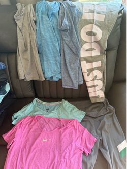 Woman’s Nike Activewear