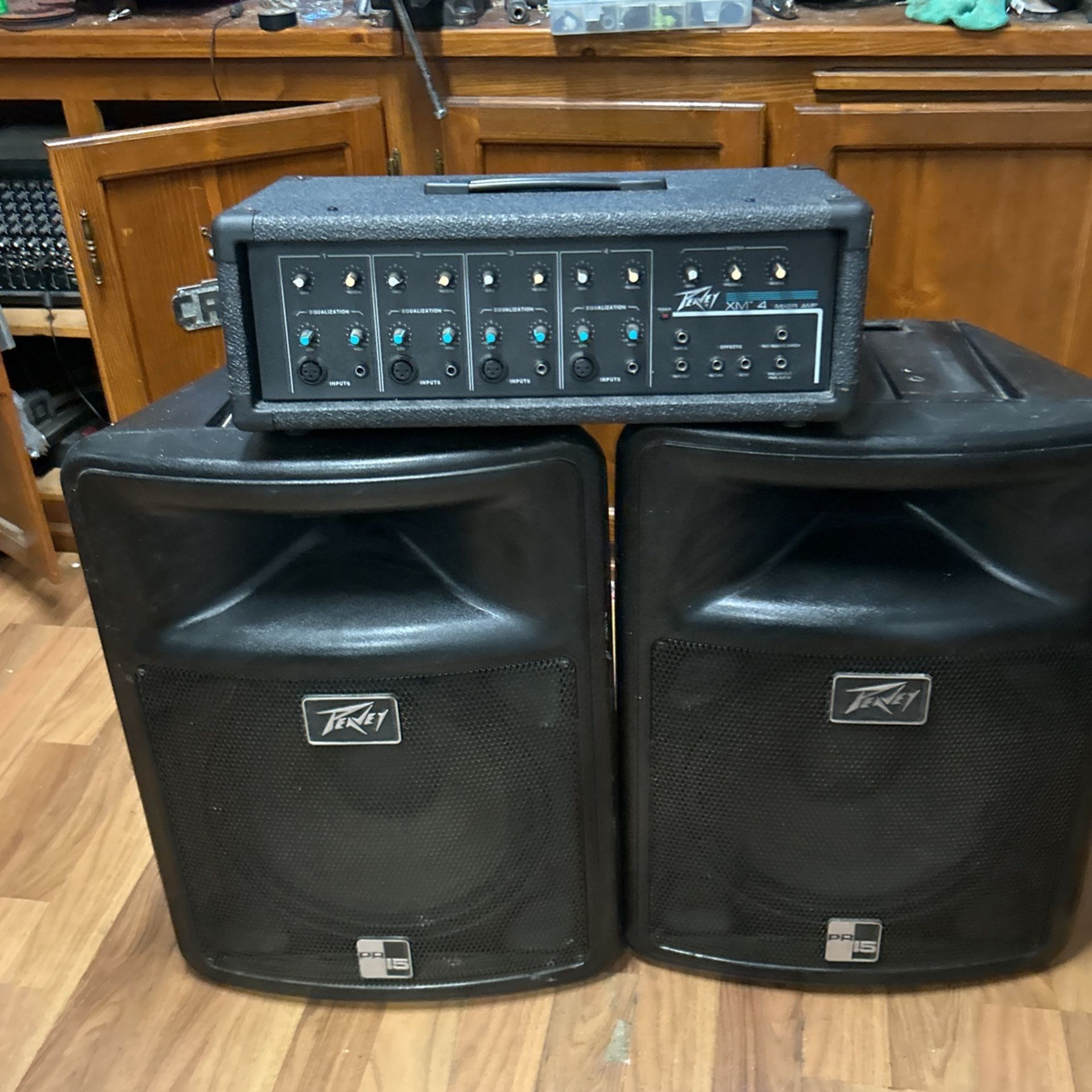 Pevey Amp N Speakers