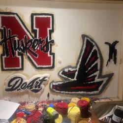 Ruggs And Wall Art 