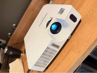 Hitachi video projector