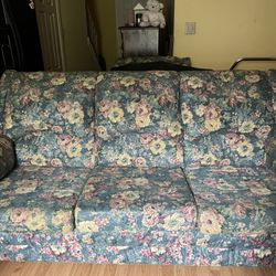 Vintage floral pattern 3 set sofa (negotiable)