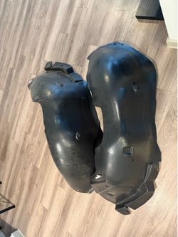GMC Wheel well cover