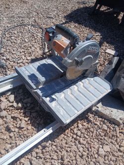 Tile cutter