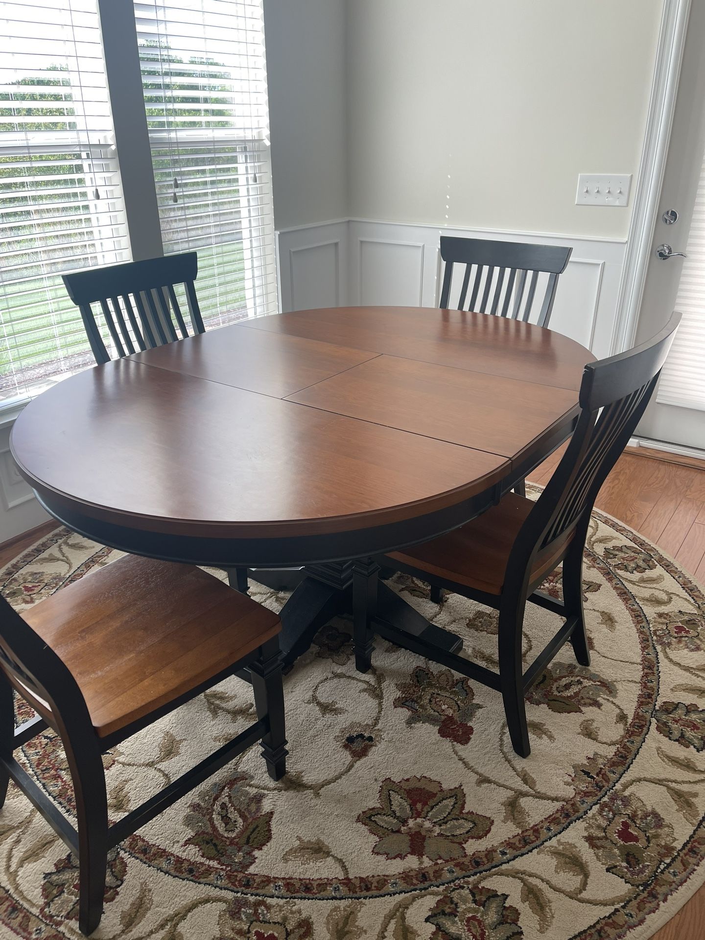 Wood Kitchen Table & 4 Chairs
