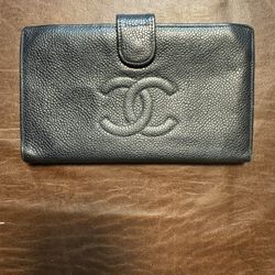 Leather Chanel wallet