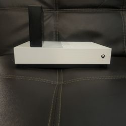 Xbox One S All Digital W/ 4tb Seagate Expansion