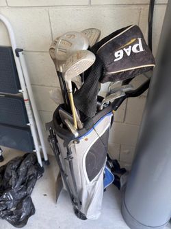 Golf club set with bag