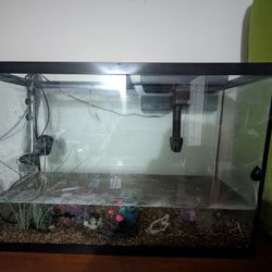 45 Gallon Fish Tank Like New 