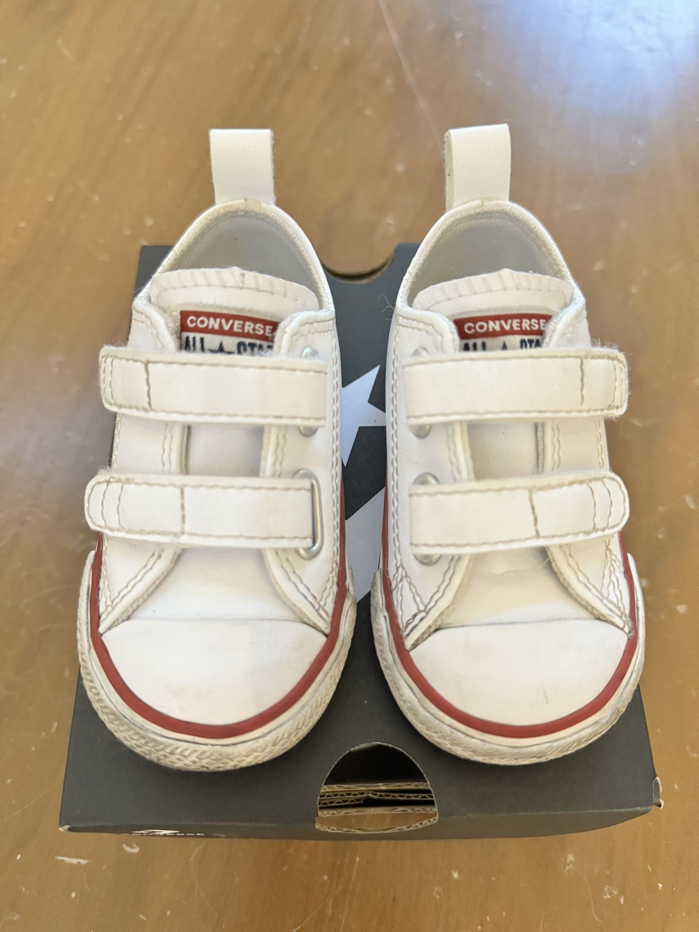 Converse Infant Chuck Taylor With Straps Size 4