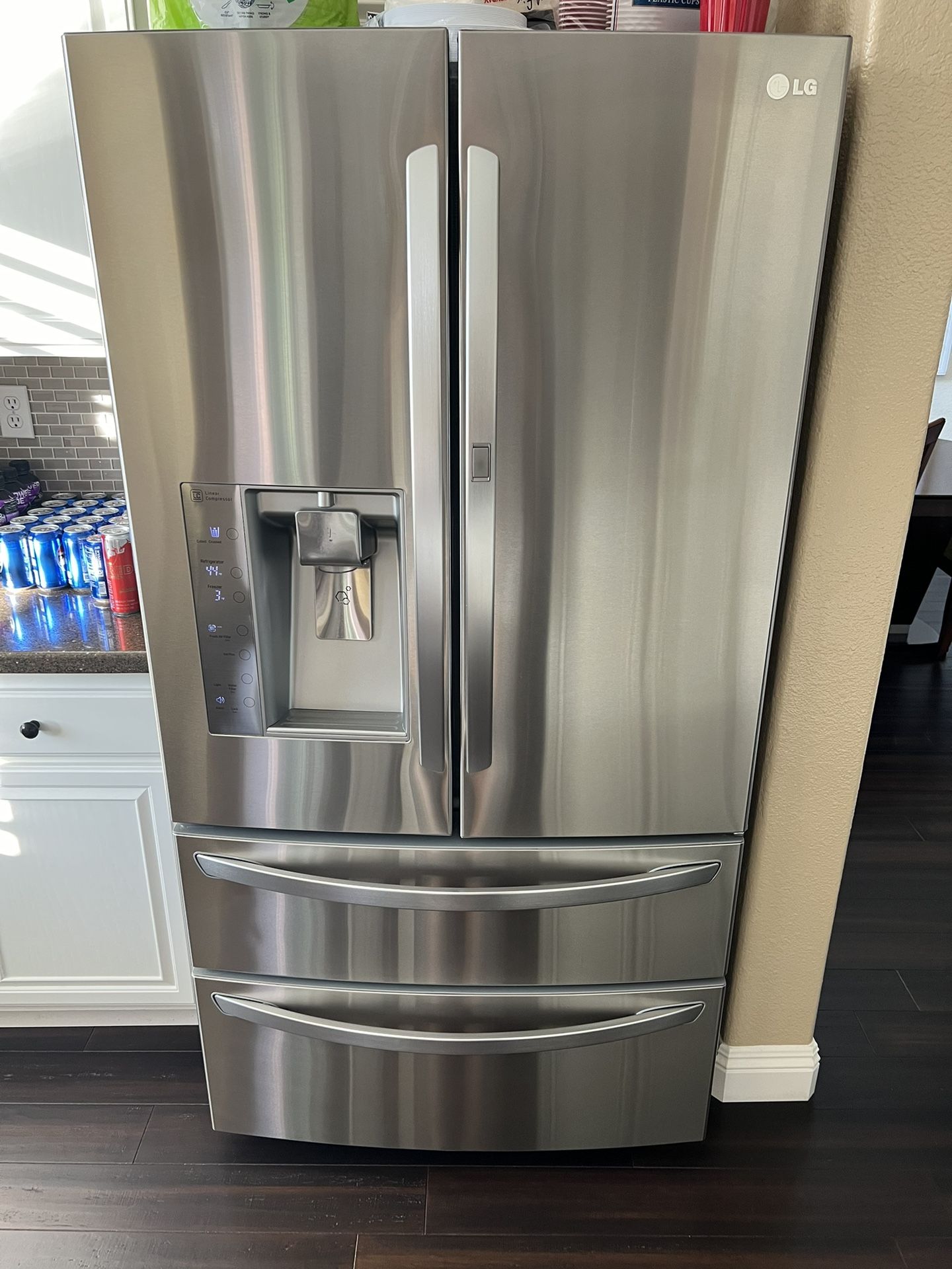 Like New LG Refrigerator