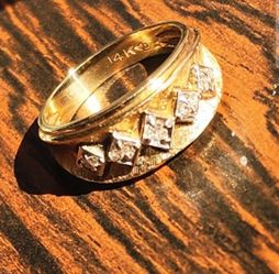 14kt Solid Gold Diamond Ring