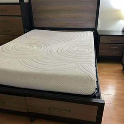 Queen Bed Great Matress 