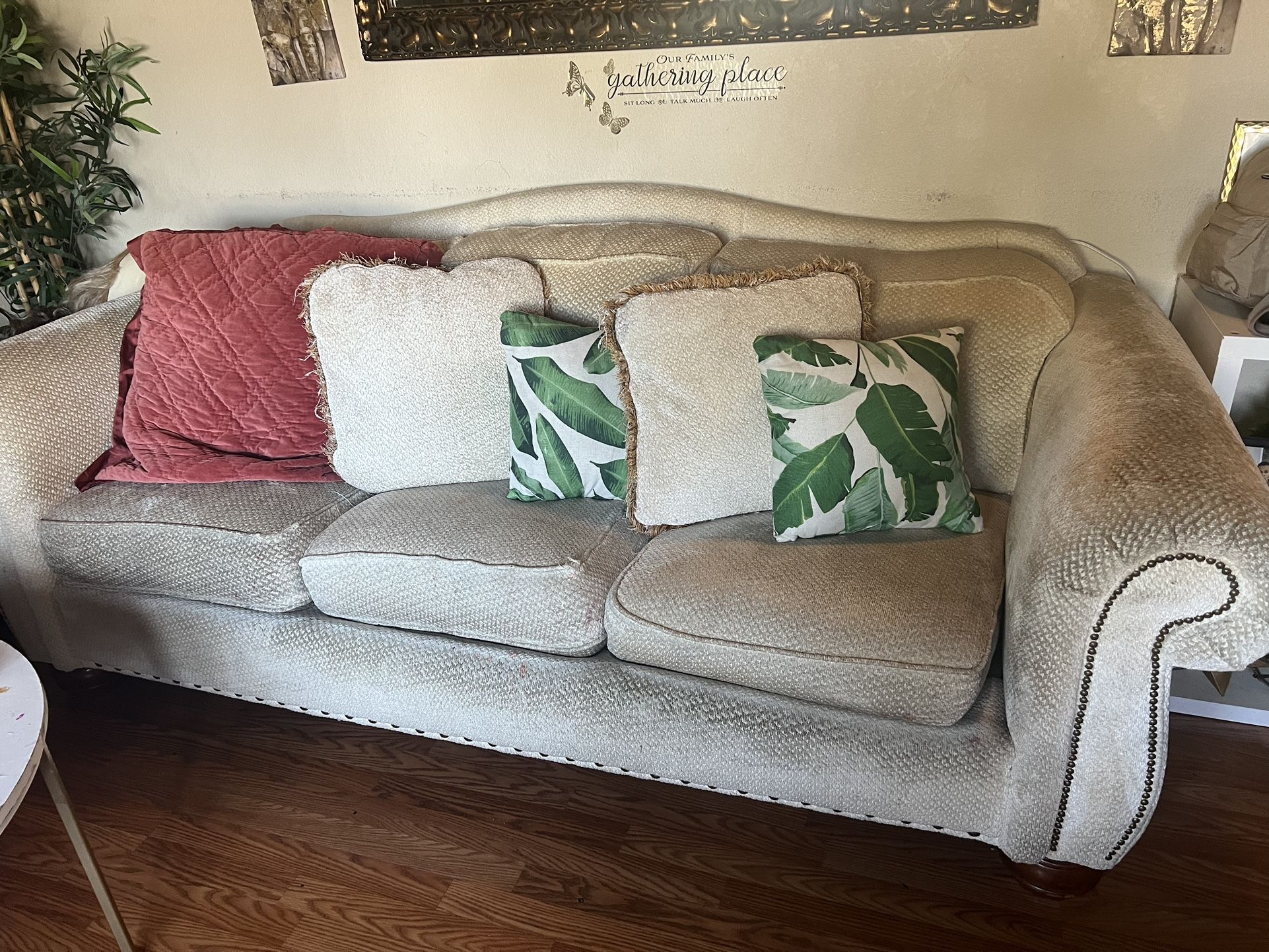 Couches With Pillows Included