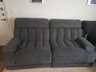 Recliner sofas with automatic bottons and USB