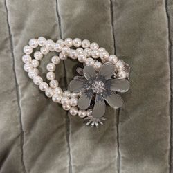 Layered pearl bracelet