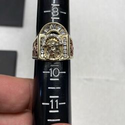 14k 10.8 Grams Ring