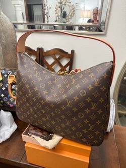 AUTHENTIC LOUIS VUITTON SLOUCHY MM LIKE NEW