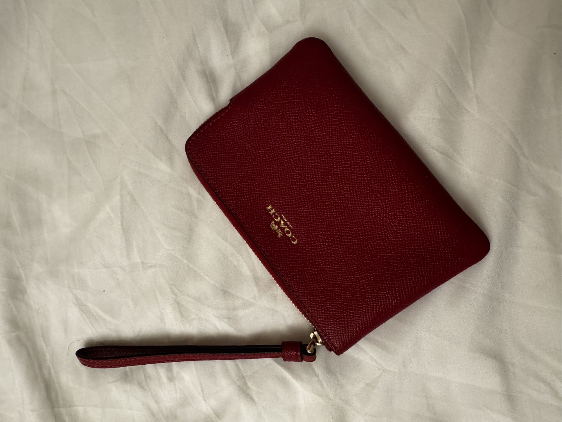Coach Crossgrain Leather Corner Zip Wristlet Wallet