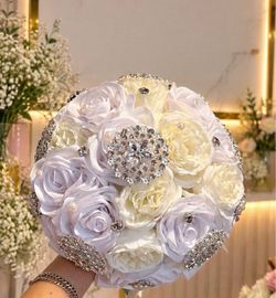 Ramos de novias y quinceañeras
