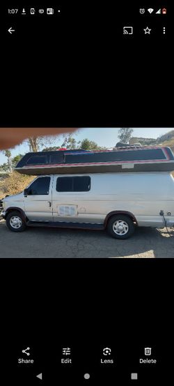 1993 Ford Airstream