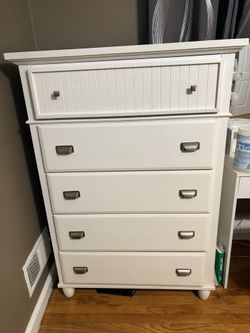 5 Drawer Dresser With Storage And Mirror