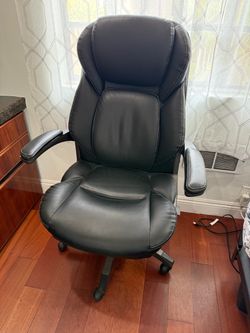 Desk Chair (Lazyboy)