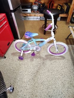 Girls bike