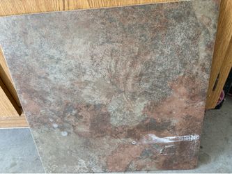 Free tile approximately 40 ft.², 18 x 18in