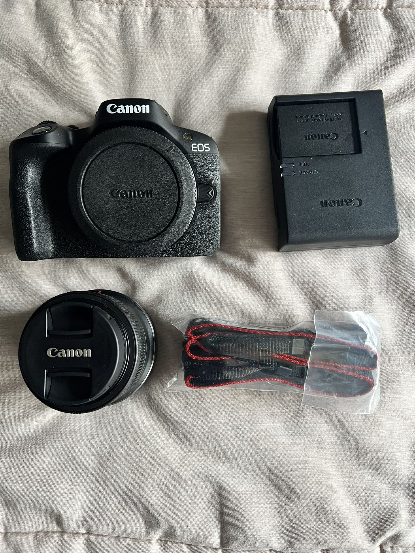 Canon EOS R50