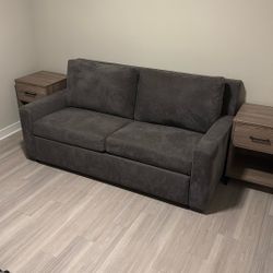 Comfort Sleeper Queen Pullout Couch