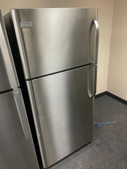 Frigidaire Refrigerator - Stainless Steel TopFreezer