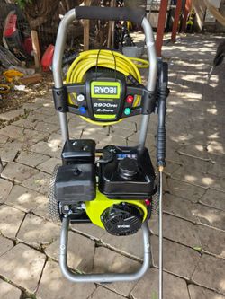 RYOBI
2900 PSI 2.5 GPM Cold Water Gas Pressure Washer with 212cc Engine