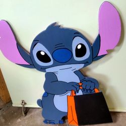 Stitch Decoration With Chalk Board 